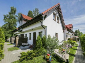 Отель Eco-friendly apartment-cottages  Bobolin